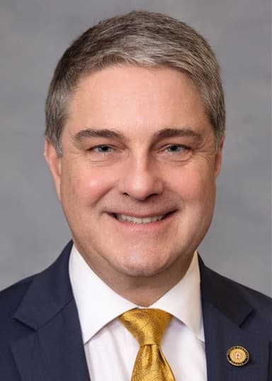 Warren Daniel